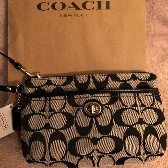 NWT Coach Signature Wrislet - Picture 2 of 6